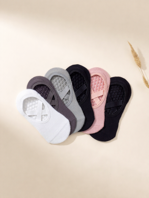 Chaussettes grip Ancrée pour le Pilates en six coloris, picots en silicone et bandes croisées